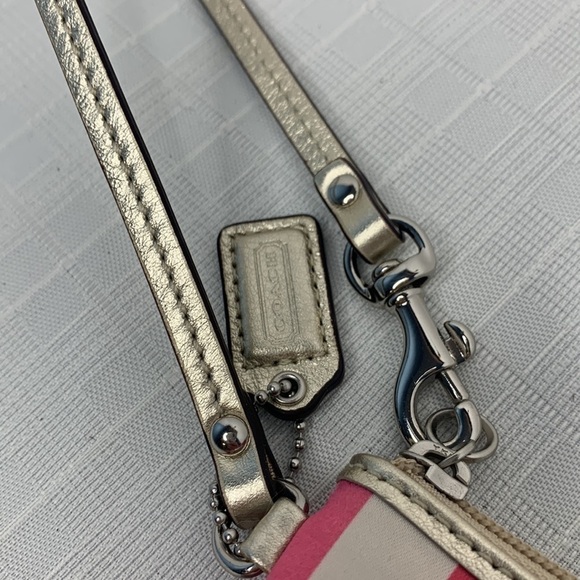 Bonnie Cashin legacy striped Coach wristlet - Picture 7 of 8